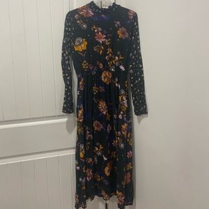 Floral pattern long sleeve dress